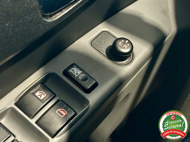 DAIHATSU Cuore usata, con Lettore CD