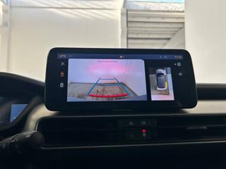 JEEP Avenger usata, con USB