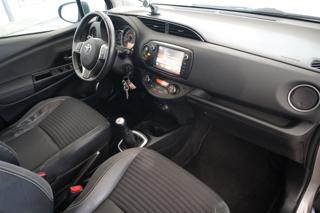 TOYOTA Yaris usata 22