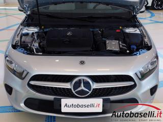 MERCEDES-BENZ A 180 usata, con Fari LED