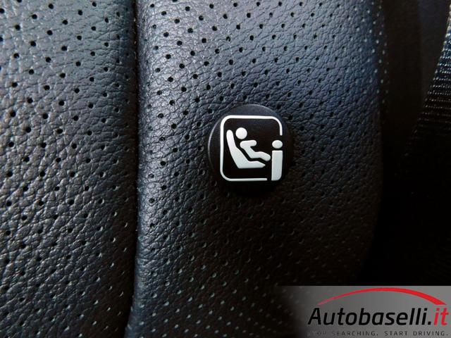 LAND ROVER Defender usata, con 360° camera