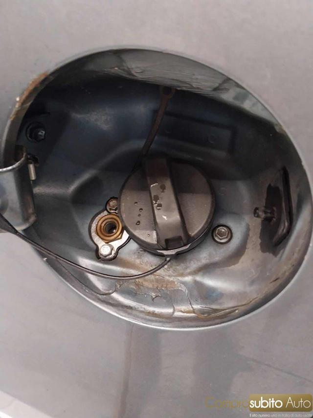 NISSAN Pixo usata 20