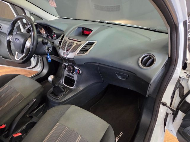 FORD Fiesta usata 12