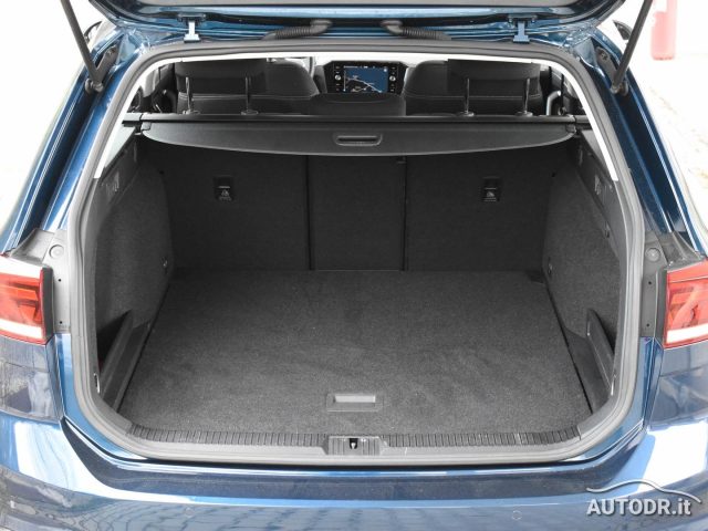 VOLKSWAGEN Passat Variant usata, con Controllo trazione