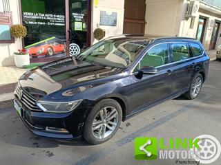 VOLKSWAGEN Passat Variant usata, con Alzacristalli elettrici