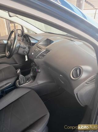 FORD Fiesta usata, con Specchietti laterali elettrici