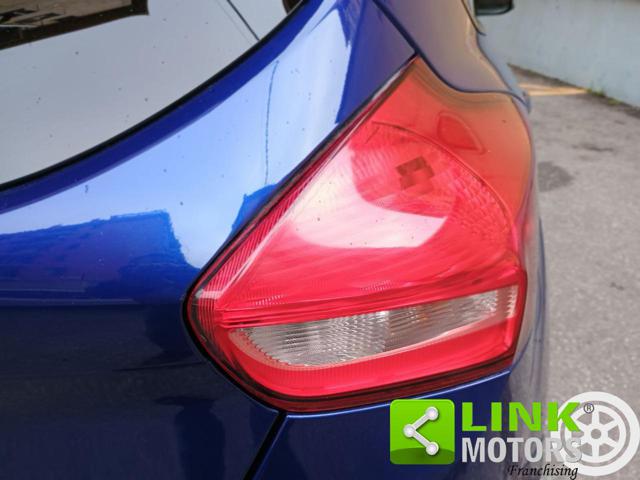 FORD Focus usata, con Spoiler