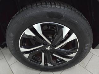 PEUGEOT 2008 usata, con Cerchi in lega
