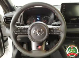 TOYOTA Yaris usata, con Controllo elettronico della corsia