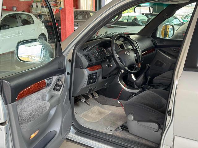 TOYOTA Land Cruiser usata, con Boardcomputer