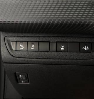 PEUGEOT 2008 usata 21