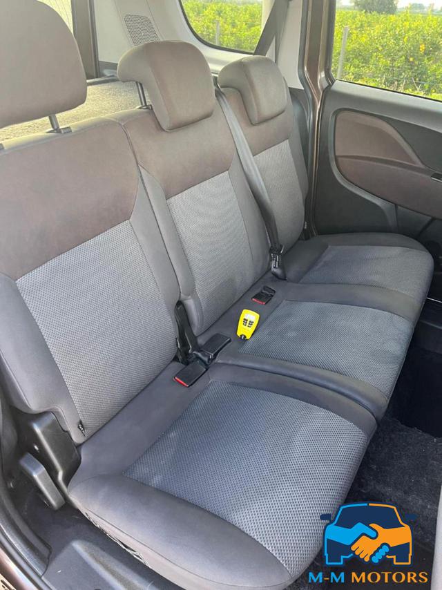 FIAT Doblo usata, con Bluetooth