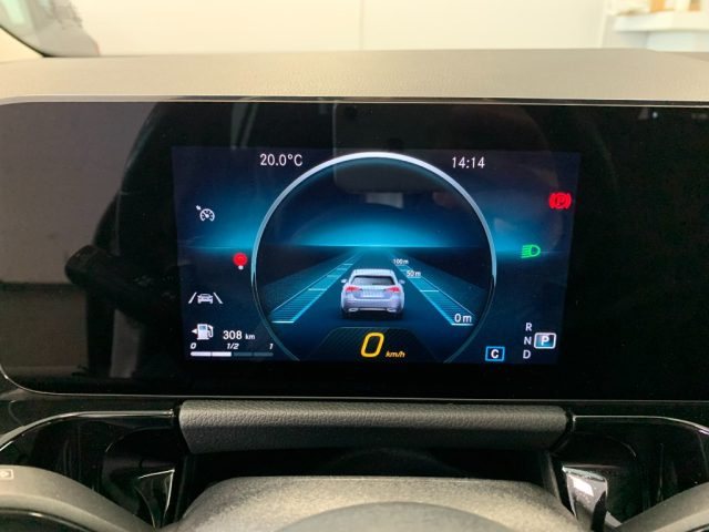 MERCEDES-BENZ GLA 180 usata, con Vivavoce