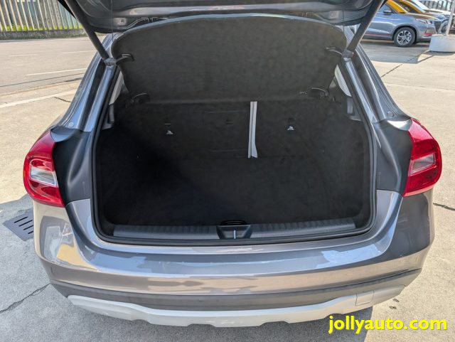 MERCEDES-BENZ GLA 220 usata, con Cerchi in lega