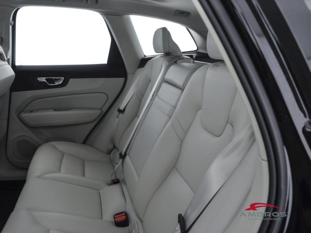 VOLVO XC60 usata 9