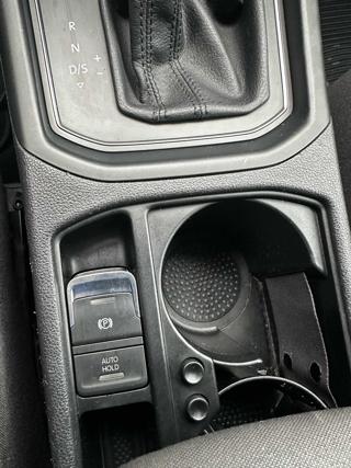 VOLKSWAGEN Touran usata, con Touch screen