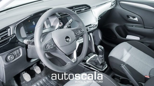 OPEL Corsa usata, con Volante in pelle