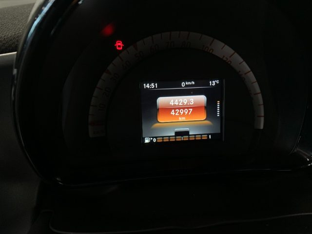 SMART ForTwo usata, con MP3