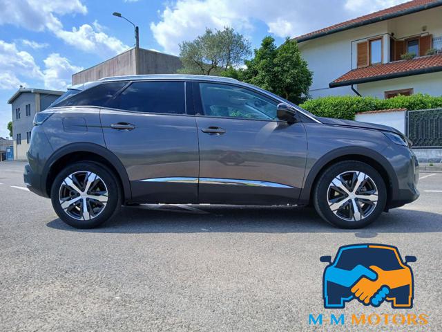 PEUGEOT 3008 usata, con Airbag