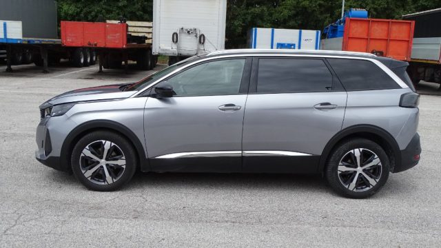 PEUGEOT 5008 usata, con Airbag Passeggero