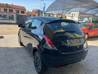 LANCIA Ypsilon usata, con Telecamera per parcheggio assistito