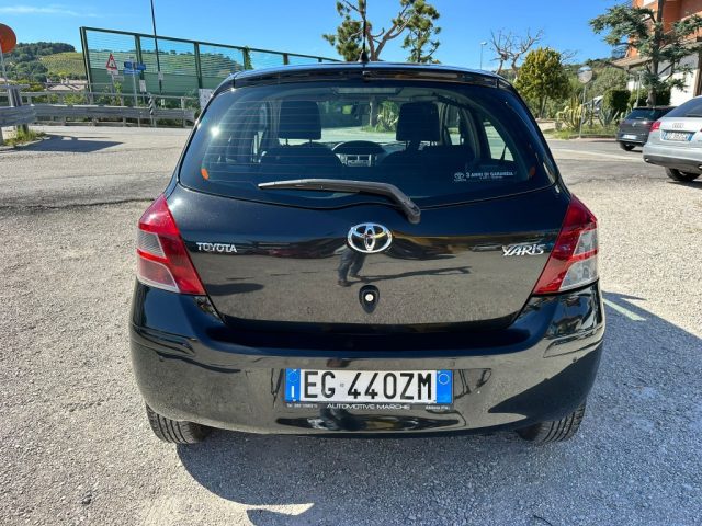 TOYOTA Yaris usata, con Alzacristalli elettrici