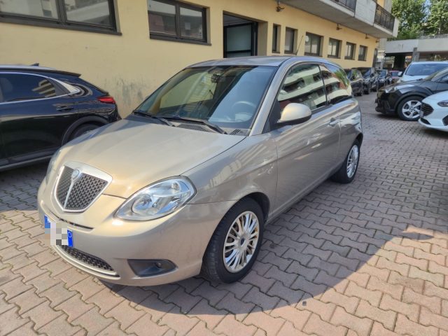 LANCIA Ypsilon usata, con ABS