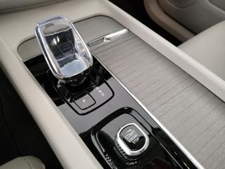 VOLVO XC60 usata, con Luci diurne LED