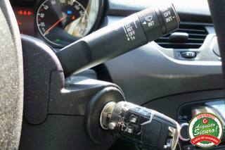 OPEL Corsa usata, con Airbag testa