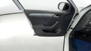 VOLKSWAGEN T-Roc usata, con ESP