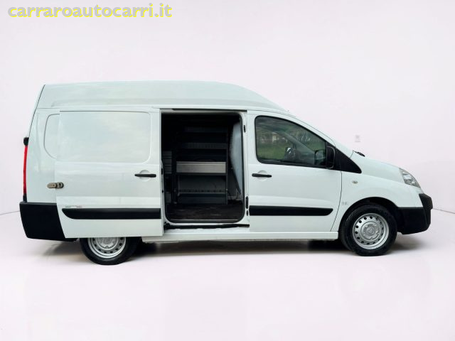 TOYOTA Proace usata, con Autoradio