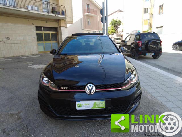 VOLKSWAGEN Golf GTI usata, con Airbag