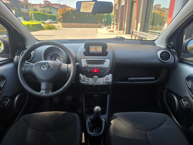 TOYOTA Aygo usata, con Bluetooth