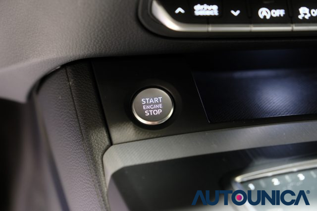 AUDI Q5 usata, con Sensori di parcheggio posteriori