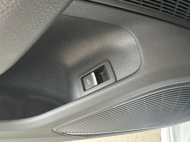 AUDI A4 usata, con USB