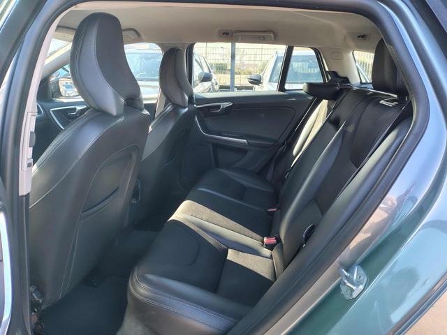 VOLVO V60 Cross Country usata, con Lettore CD