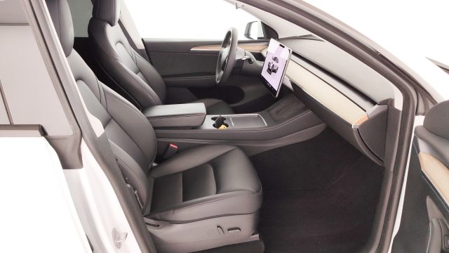 TESLA Model Y usata, con Interni in pelle