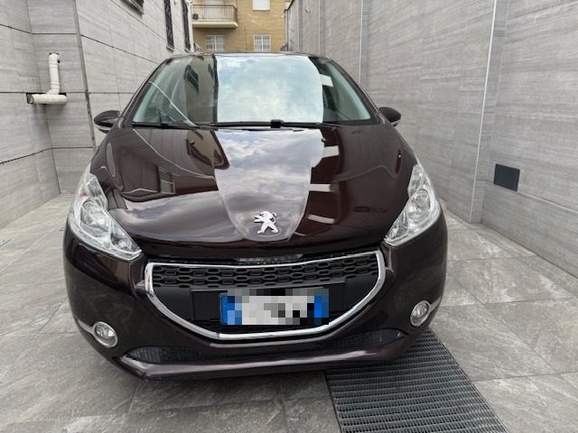 PEUGEOT 208 usata, con Airbag