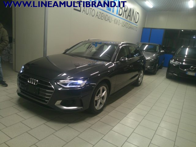 AUDI A4 usata, con Sensori di parcheggio anteriori