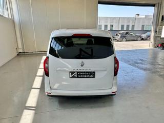 RENAULT Kangoo usata, con Autoradio