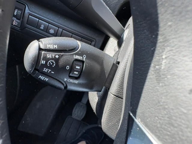 PEUGEOT 308 usata, con ESP