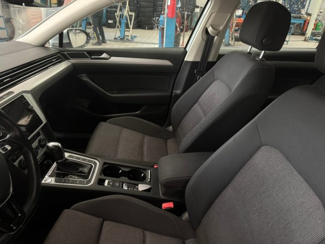 VOLKSWAGEN Passat Variant usata, con Fendinebbia