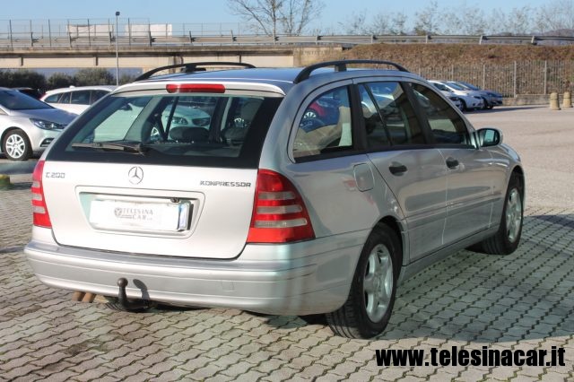 MERCEDES-BENZ C 200 usata, con Autoradio