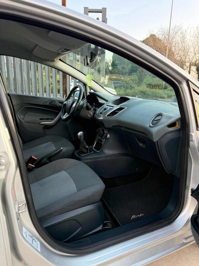 FORD Fiesta usata, con ESP