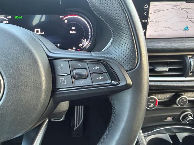 ALFA ROMEO Stelvio usata, con Sedile posteriore sdoppiato