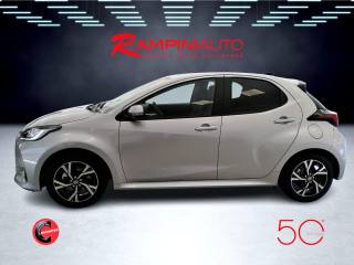 TOYOTA Yaris usata 11