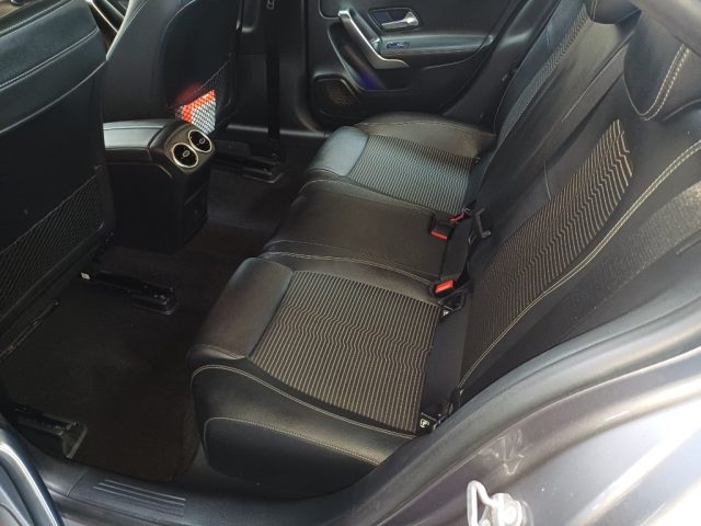 MERCEDES-BENZ A 220 usata, con Sedile posteriore sdoppiato