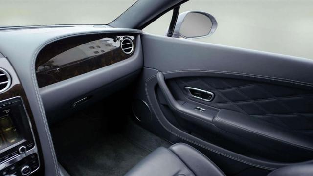 BENTLEY Continental usata, con Fendinebbia