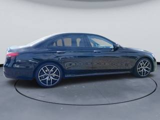 MERCEDES-BENZ E 220 usata, con Cerchi in lega