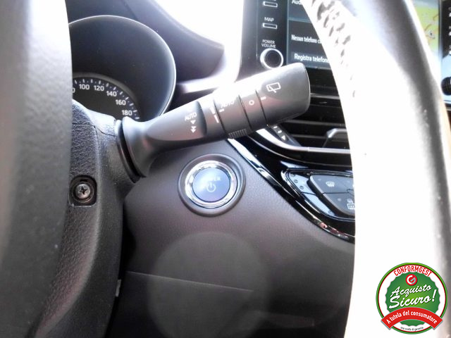 TOYOTA C-HR usata, con Controllo vocale